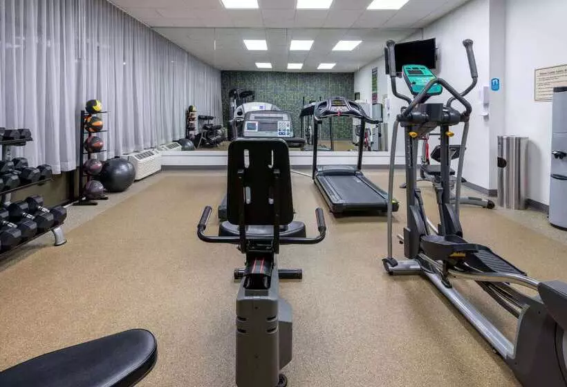 فندق Baymont By Wyndham White Plains  Elmsford