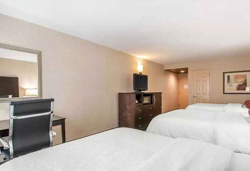 호텔 Clarion Inn Elmhurst  Oak Brook Near I88, I290, I294