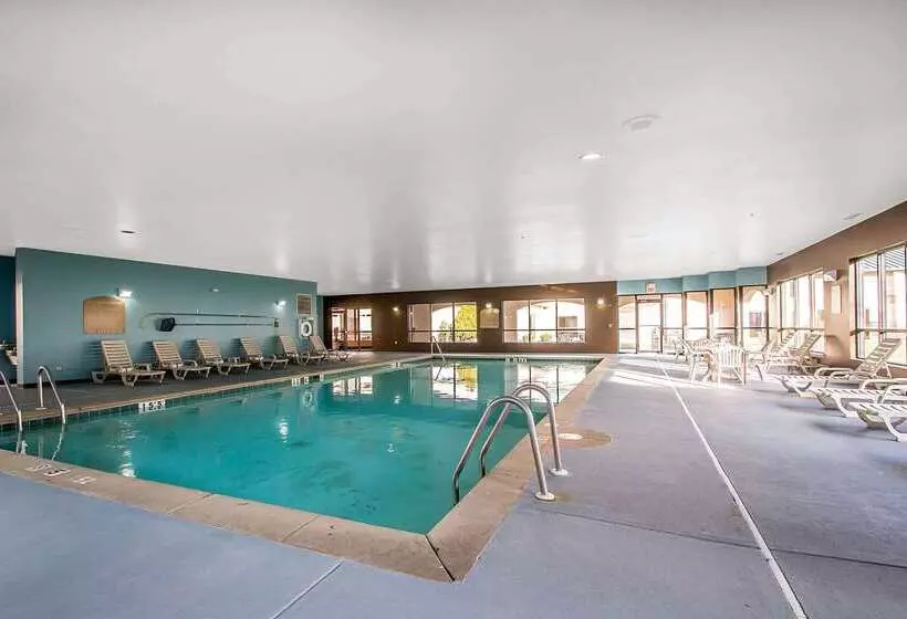 호텔 Clarion Inn Elmhurst  Oak Brook Near I88, I290, I294