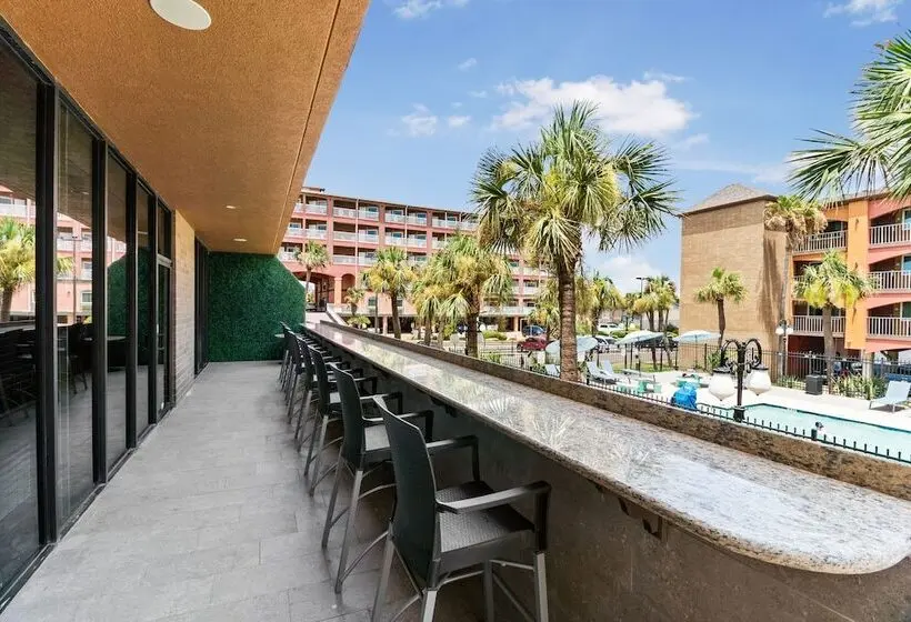 ホテル Clarion Pointe Galveston Beachfront