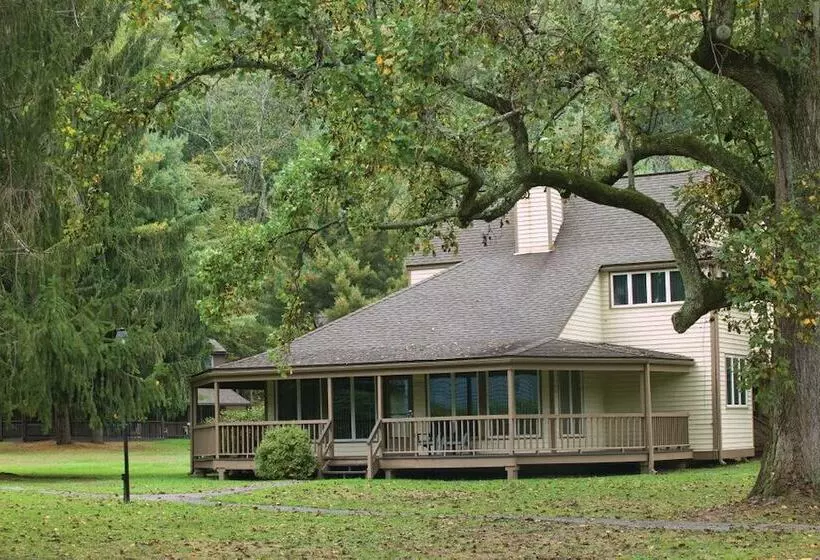 Отель Club Wyndham Shawnee Village