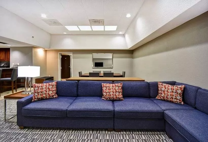 Doubletree By Hilton Hotel Augusta