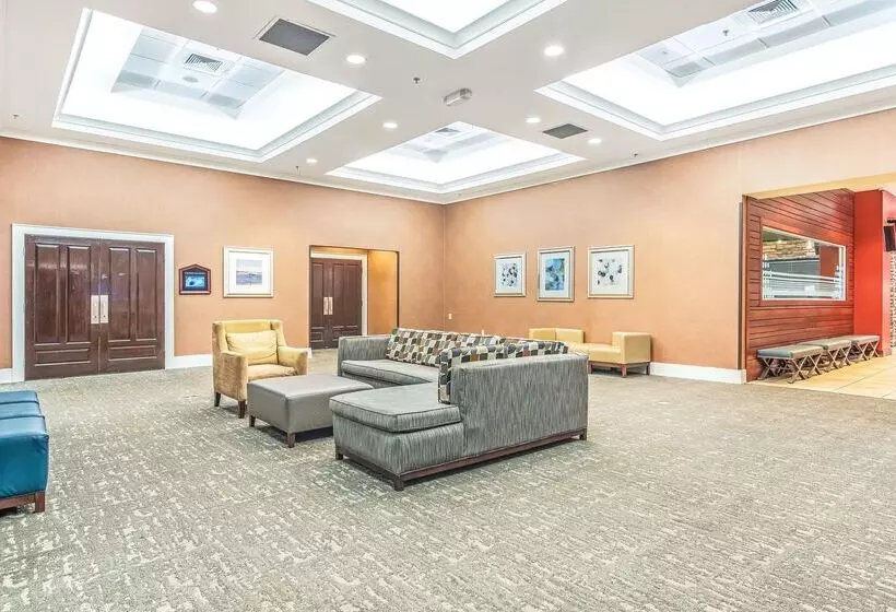 בית מלון כפרי Doubletree By Hilton Columbus