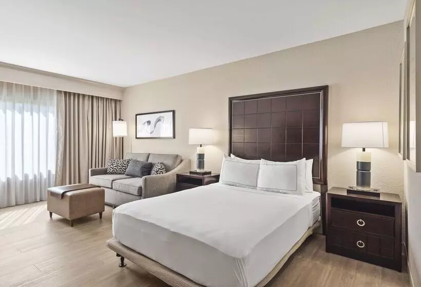 בית מלון כפרי Doubletree By Hilton Columbus