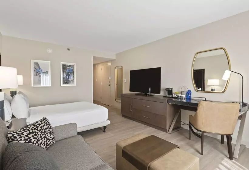 בית מלון כפרי Doubletree By Hilton Columbus