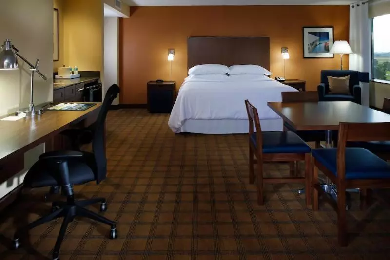 Hotel Four Points Huntsville Airport