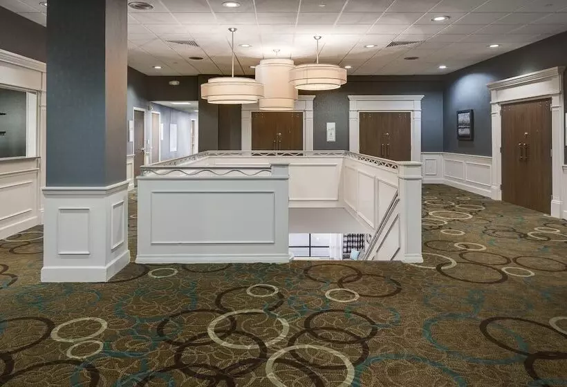 Отель Holiday Inn Rock Island Quad Cities, An Ihg