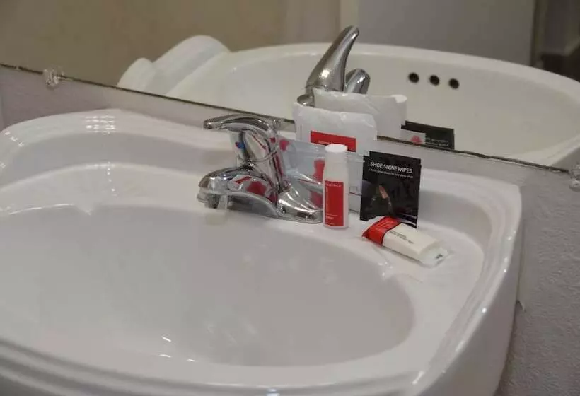 Otel Howard Johnson By Wyndham Yuma