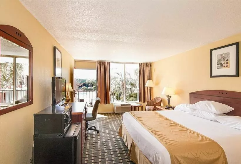 ホテル North Charleston Inn