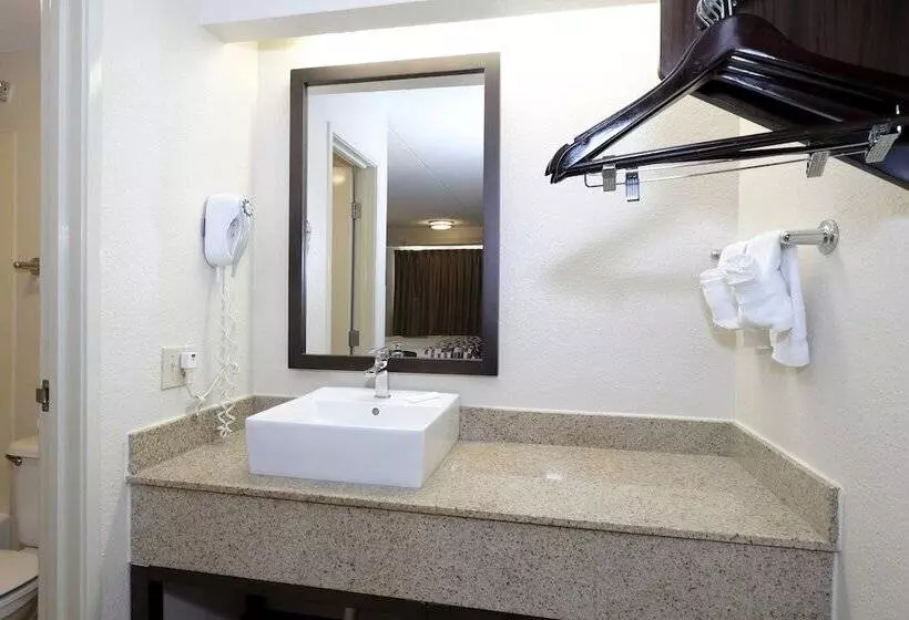 فندق Red Roof Inn Aberdeen