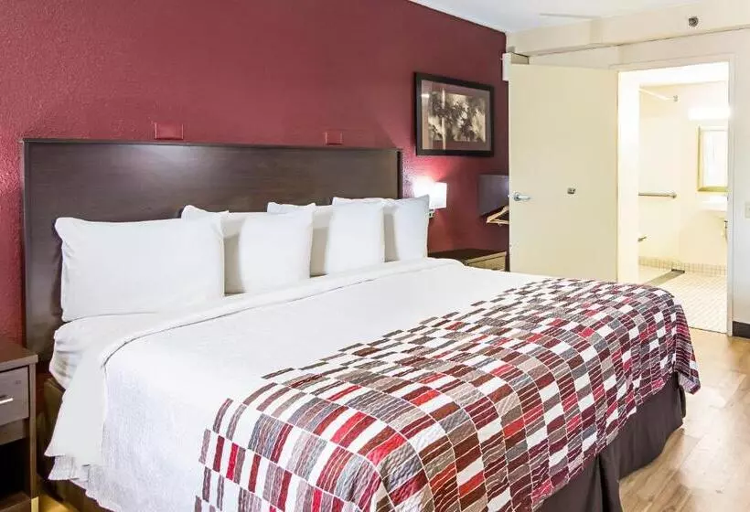 Otel Red Roof Inn Hampton Coliseum And Convention Center