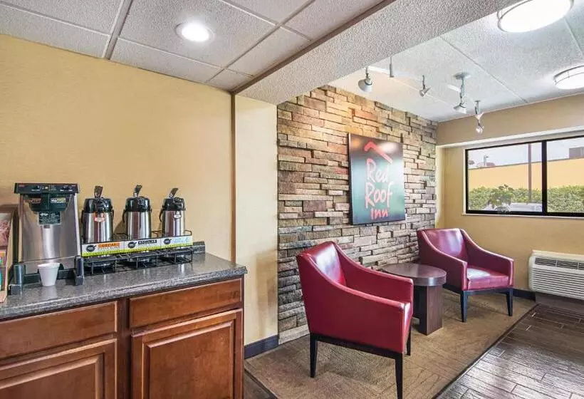 Otel Red Roof Inn Hampton Coliseum And Convention Center