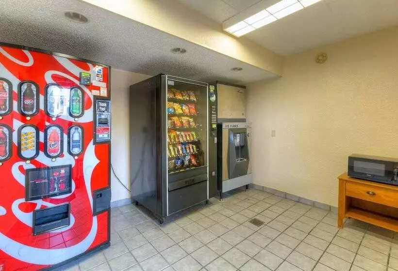 ホテル Red Roof Inn Memphis East