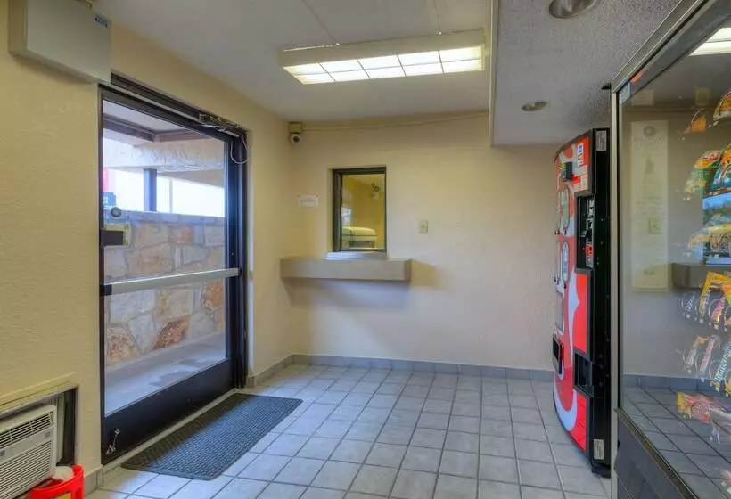 ホテル Red Roof Inn Memphis East