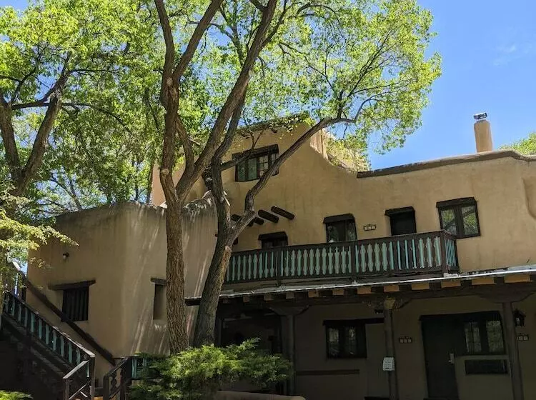 酒店 Sagebrush Inn & Suites