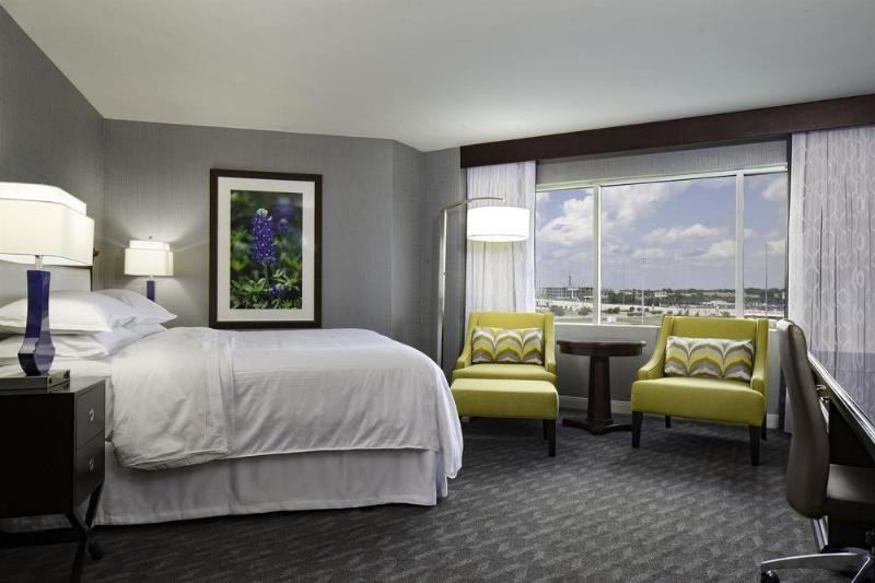 هتل Sheraton Arlington