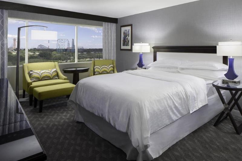 هتل Sheraton Arlington