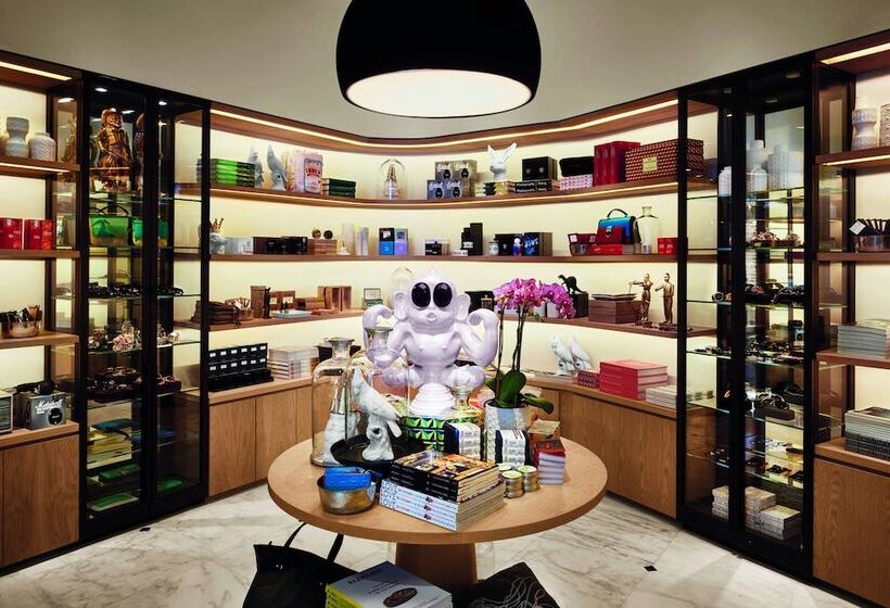 هتل The Miami Beach Edition