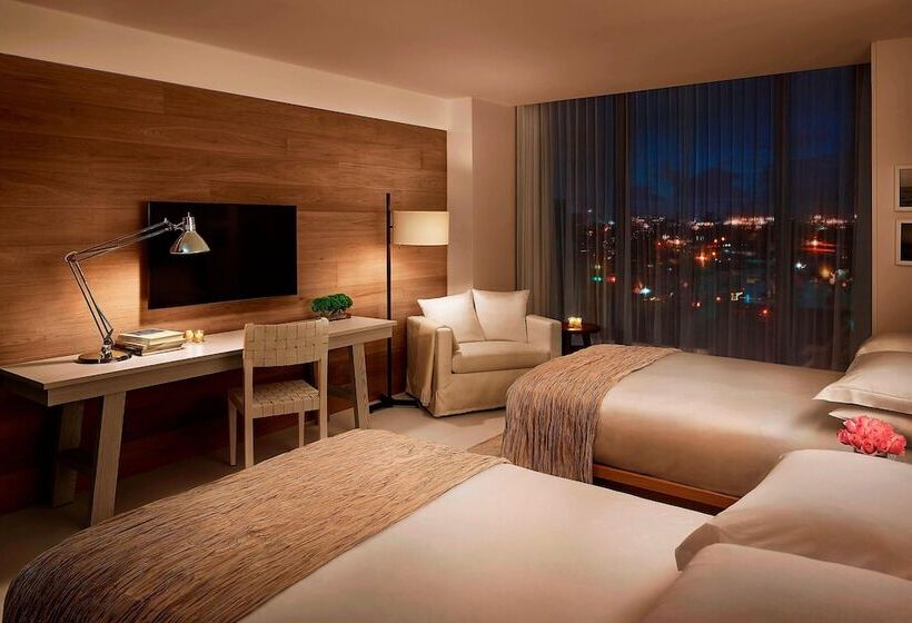 هتل The Miami Beach Edition