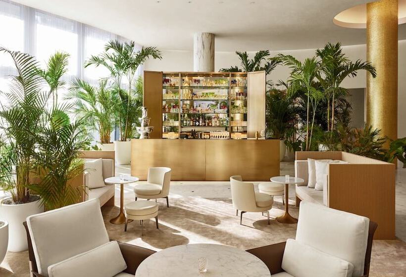 هتل The Miami Beach Edition