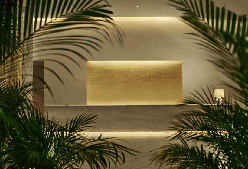 هتل The Miami Beach Edition