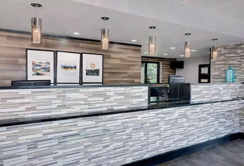 モーテル Travelodge By Wyndham College Park