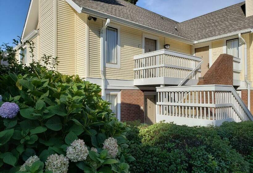 اقامتگاه Surestay Studio By Best Western Charlotte Executive Park