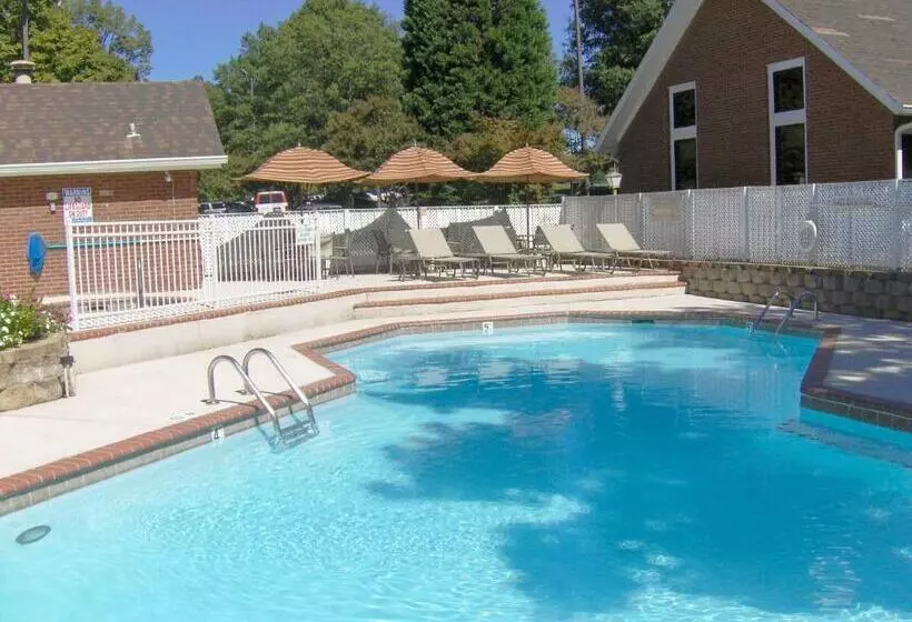 レジデンス Surestay Studio By Best Western Charlotte Executive Park