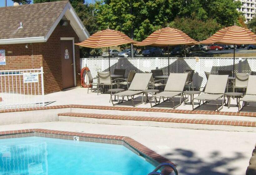 اقامتگاه Surestay Studio By Best Western Charlotte Executive Park