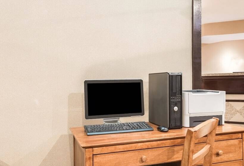 اقامتگاه Hawthorn Extended Stay By Wyndham Dayton