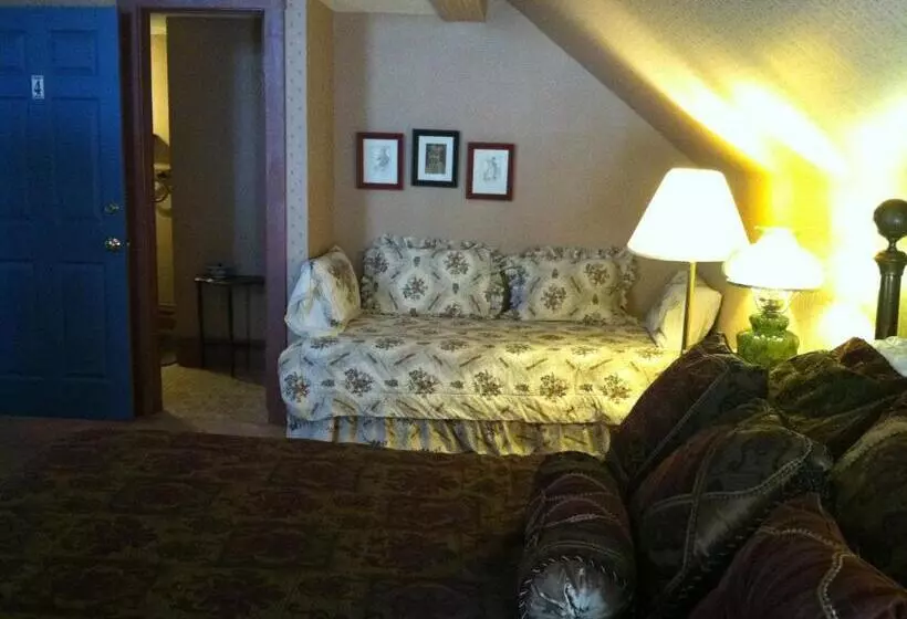 Corners Mansion Inn   A Bed And Breakfast