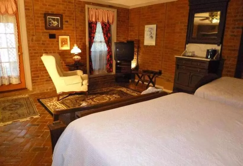 Corners Mansion Inn   A Bed And Breakfast