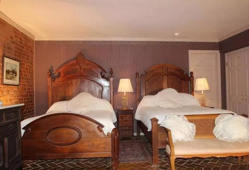 Corners Mansion Inn   A Bed And Breakfast