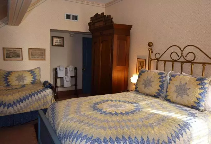 Corners Mansion Inn   A Bed And Breakfast