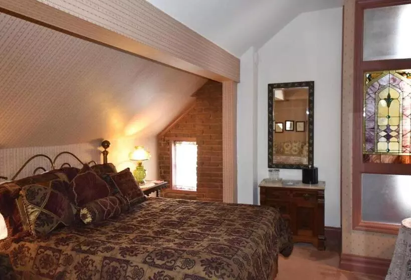 Corners Mansion Inn   A Bed And Breakfast