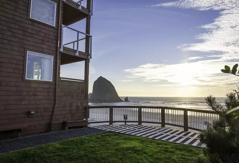 Hallmark Resort Cannon Beach