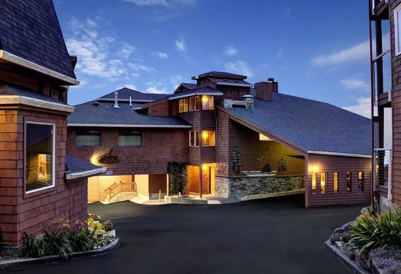 Hallmark Resort Cannon Beach