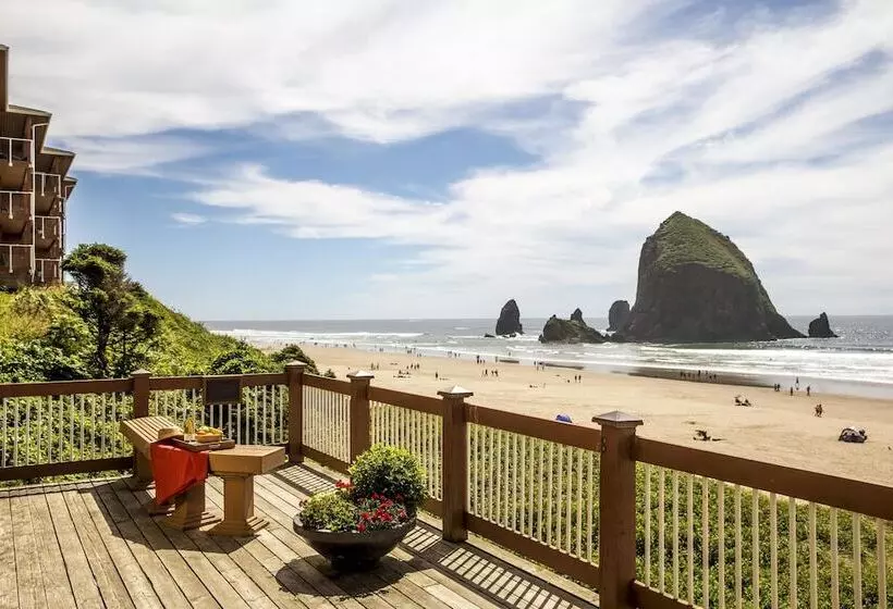 Hallmark Resort Cannon Beach