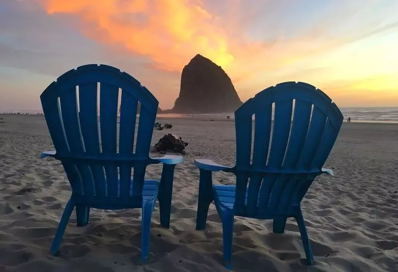 Hallmark Resort Cannon Beach