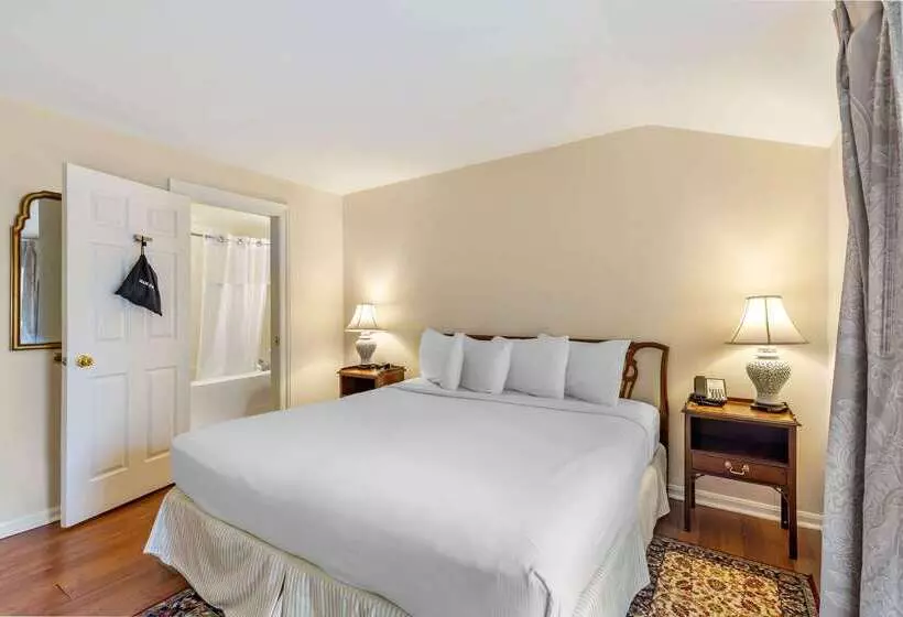 Admiral Fell Inn Baltimore Harbor, Ascend Hotel Collection