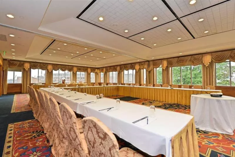 Admiral Fell Inn Baltimore Harbor, Ascend Hotel Collection