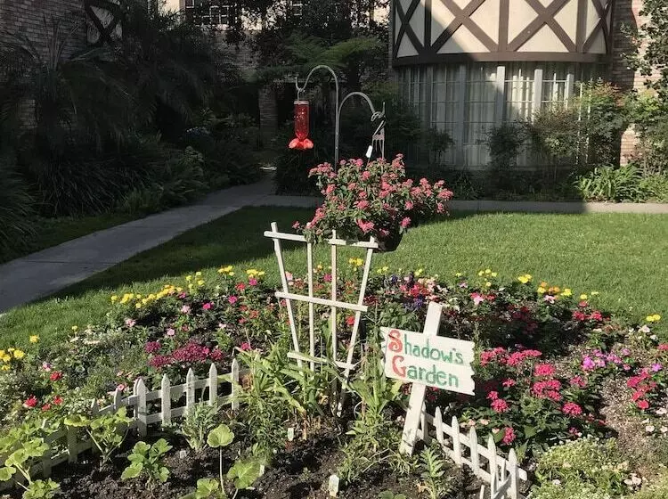 فندق Anaheim Majestic Garden