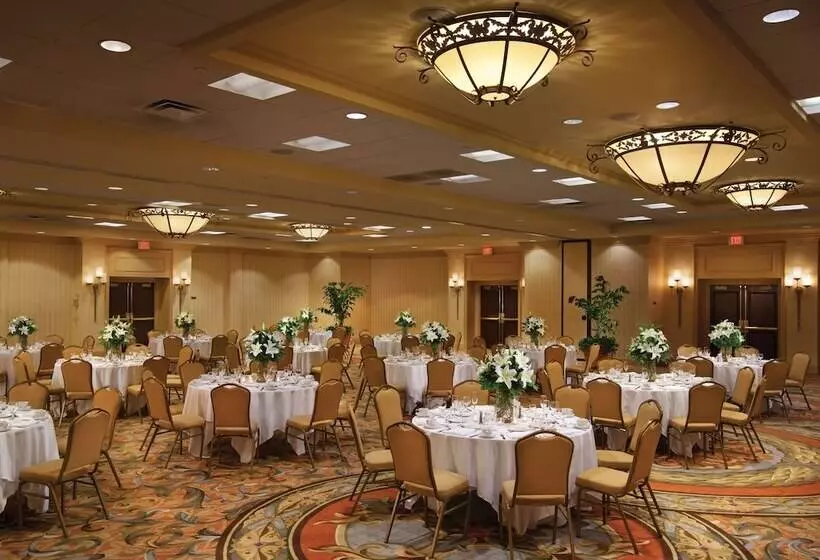 فندق Anaheim Majestic Garden