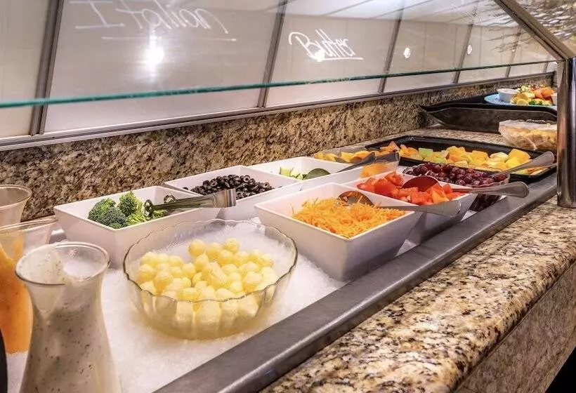 فندق Anaheim Majestic Garden