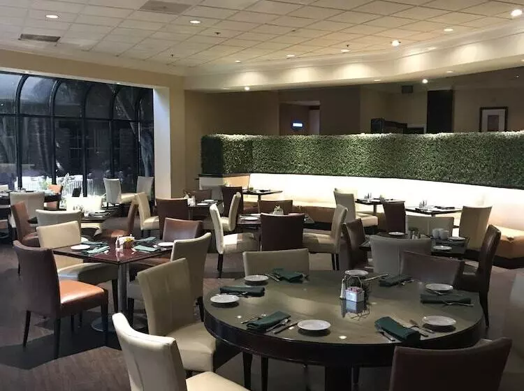 فندق Anaheim Majestic Garden