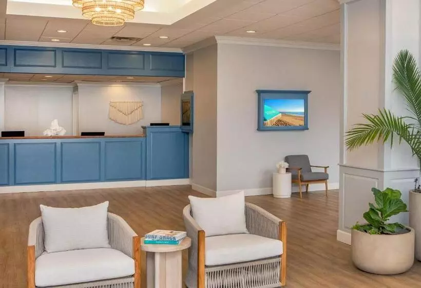 酒店 Ashore Resort & Beach Club