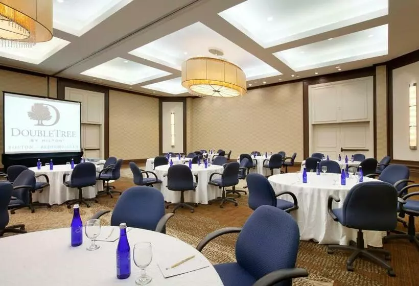 فندق Doubletree By Hilton  Boston  Bedford Glen