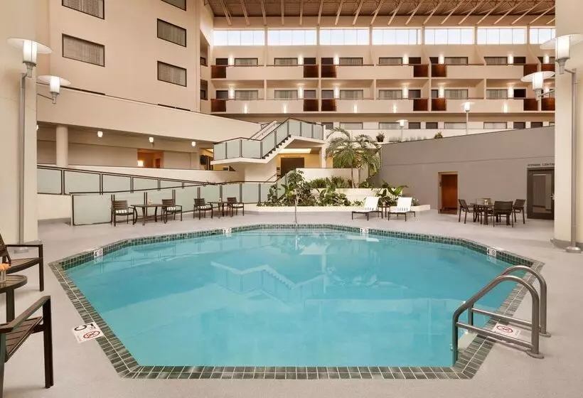 ホテル Doubletree By Hilton Minneapolis Park Place