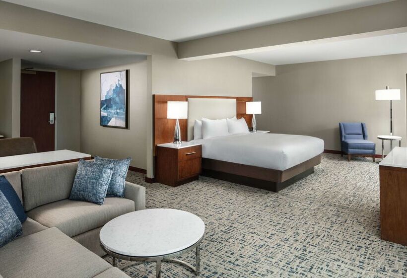 هتل Hilton Boston Logan Airport