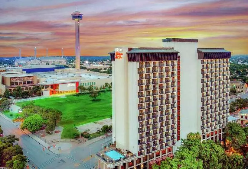 בית מלון כפרי Hilton Palacio Del Rio